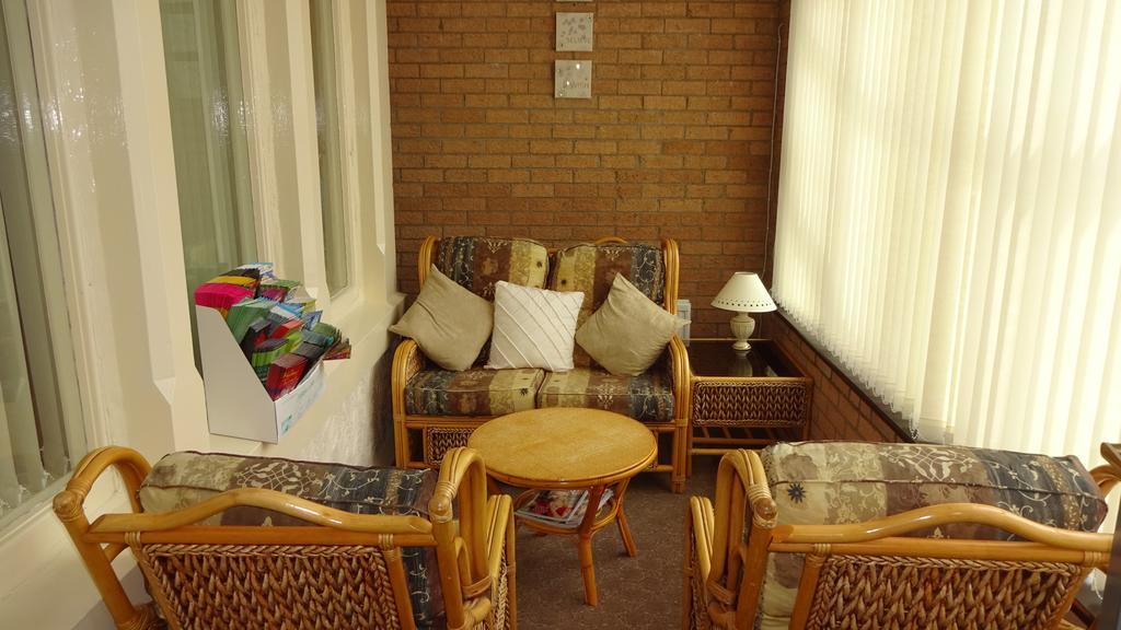 Bed & Breakfast Kings Court Families & Couples