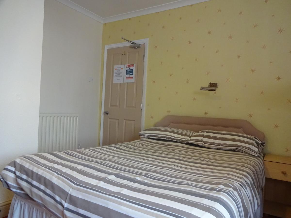Bed & Breakfast Kings Court Families & Couples
